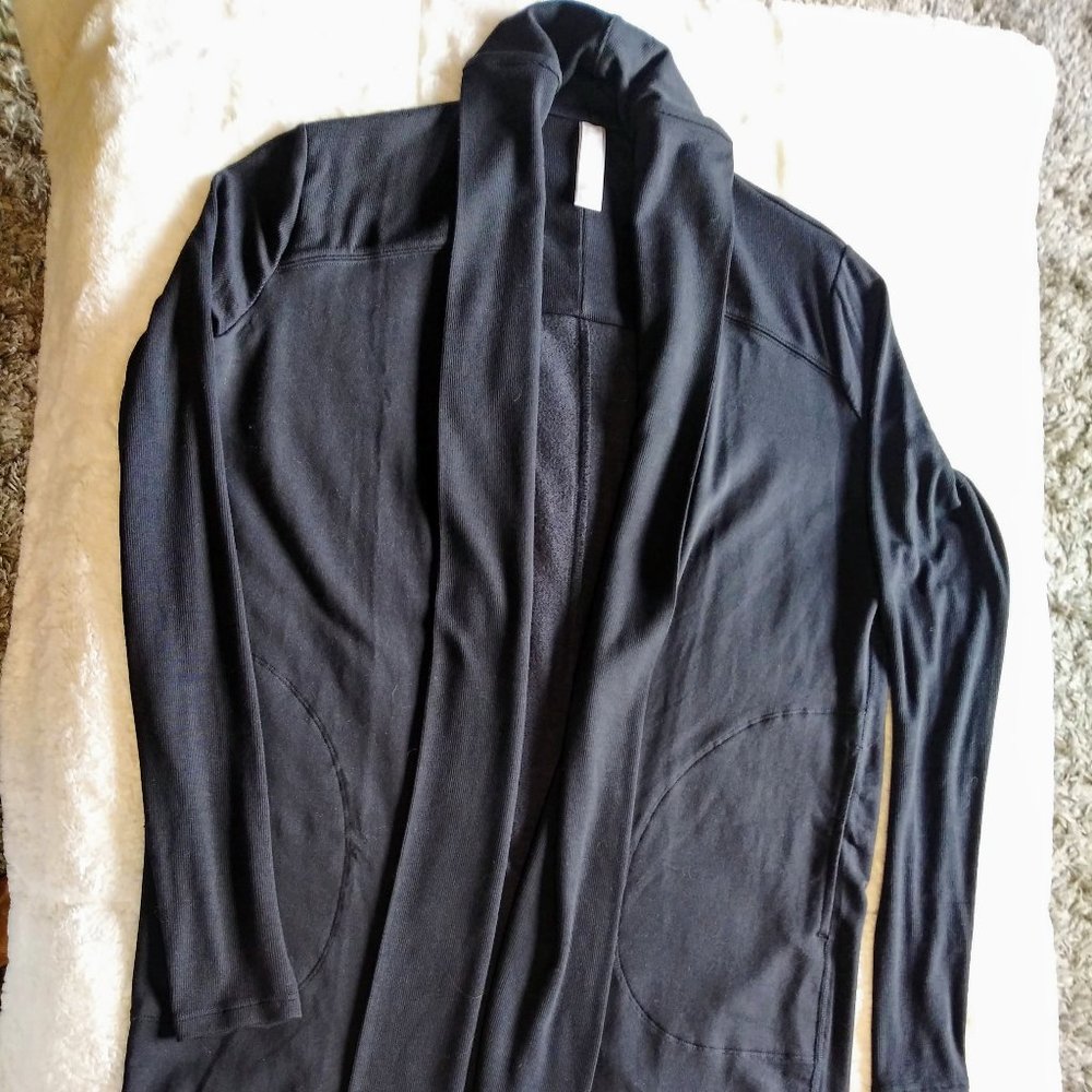 New Athleta Black Compact Coaster Long Wrap Small